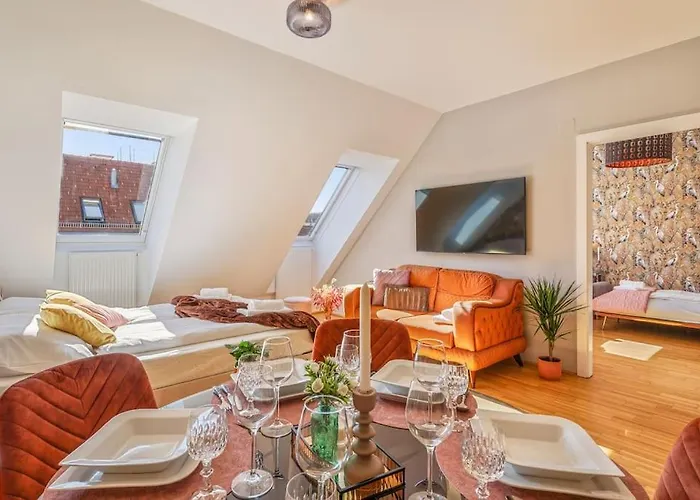 Dry Flower - 2 Bedrooms - Gym - Parking - Rooftop - New * וינה