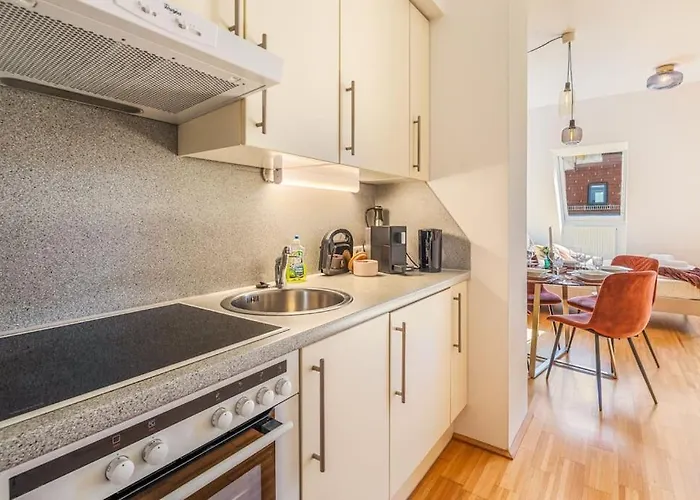 Dry Flower - 2 Bedrooms - Gym - Parking - Rooftop - New דירה