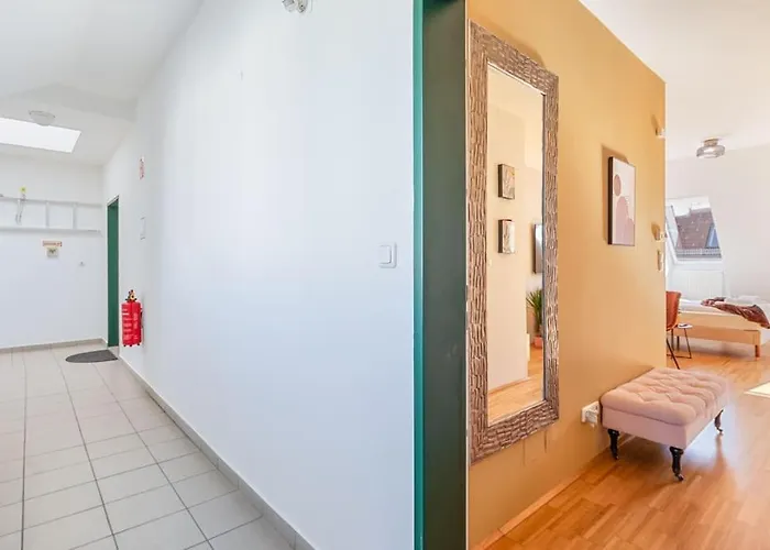 Dry Flower - 2 Bedrooms - Gym - Parking - Rooftop - New *
