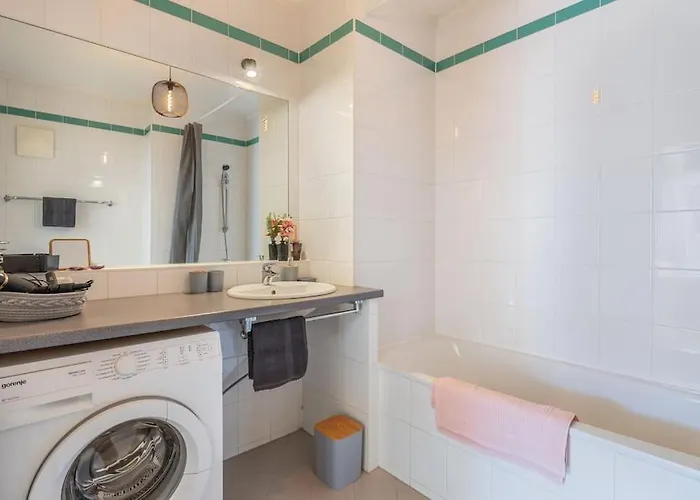 Dry Flower - 2 Bedrooms - Gym - Parking - Rooftop - New דירה *